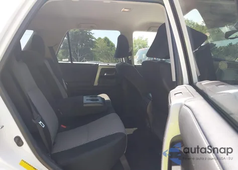 2024 Toyota 4Runner Sr5 из США, поврежденный, VIN JTEMU5JR8R6260720